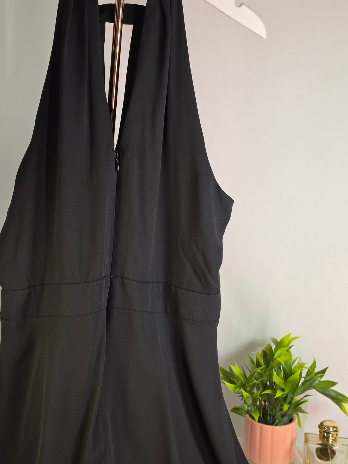 Design Lab Lord & Taylor Black Halter Keyhole Dress Size L/G