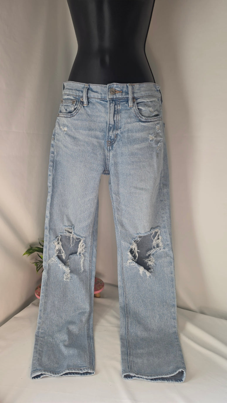 American Eagle Women’s 00 Light Wash Distressed Ripped Straight Leg Jeans