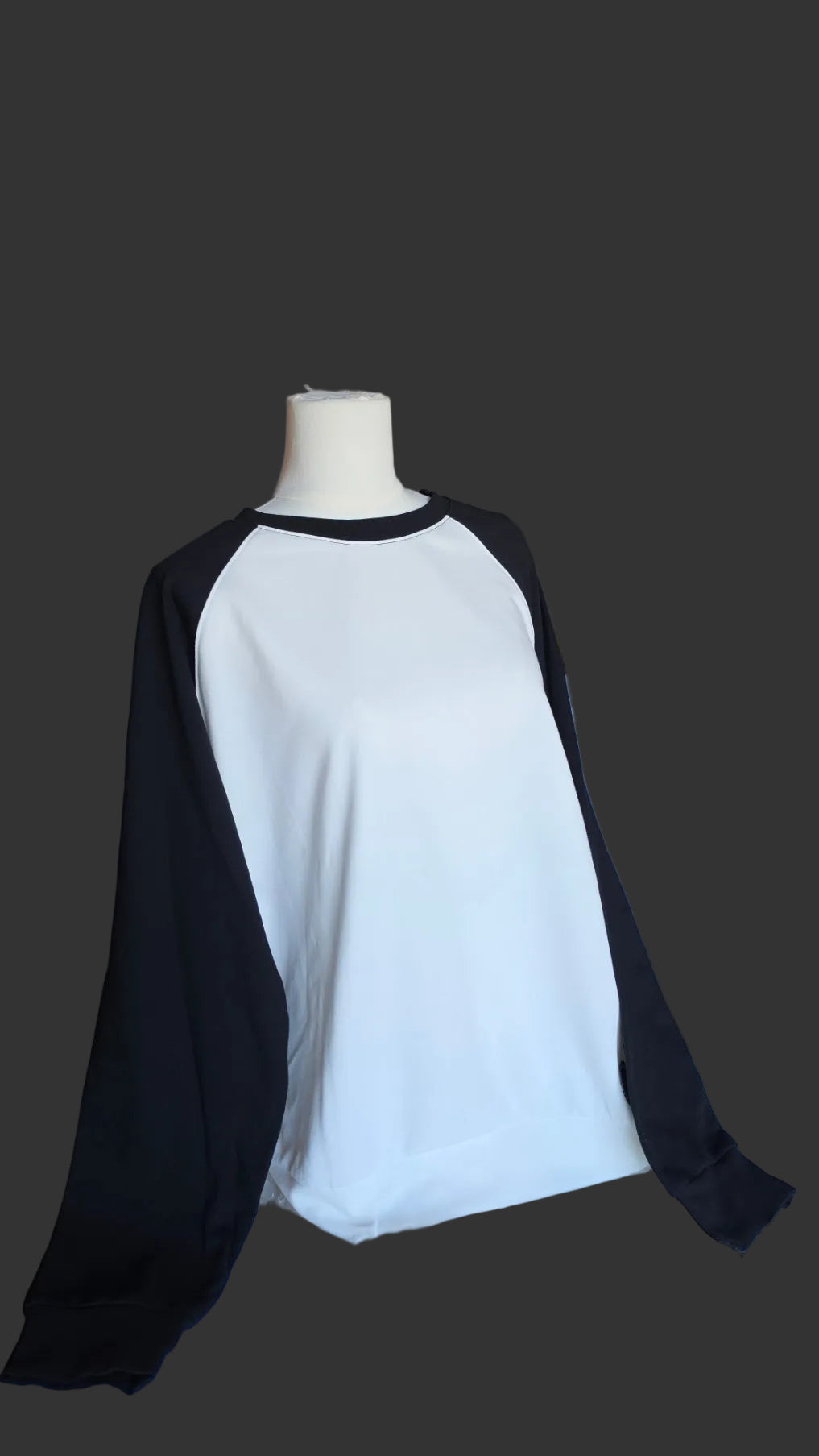 The Jiu Jitsu Company Black & White Raglan Sweatshirt – 3XL