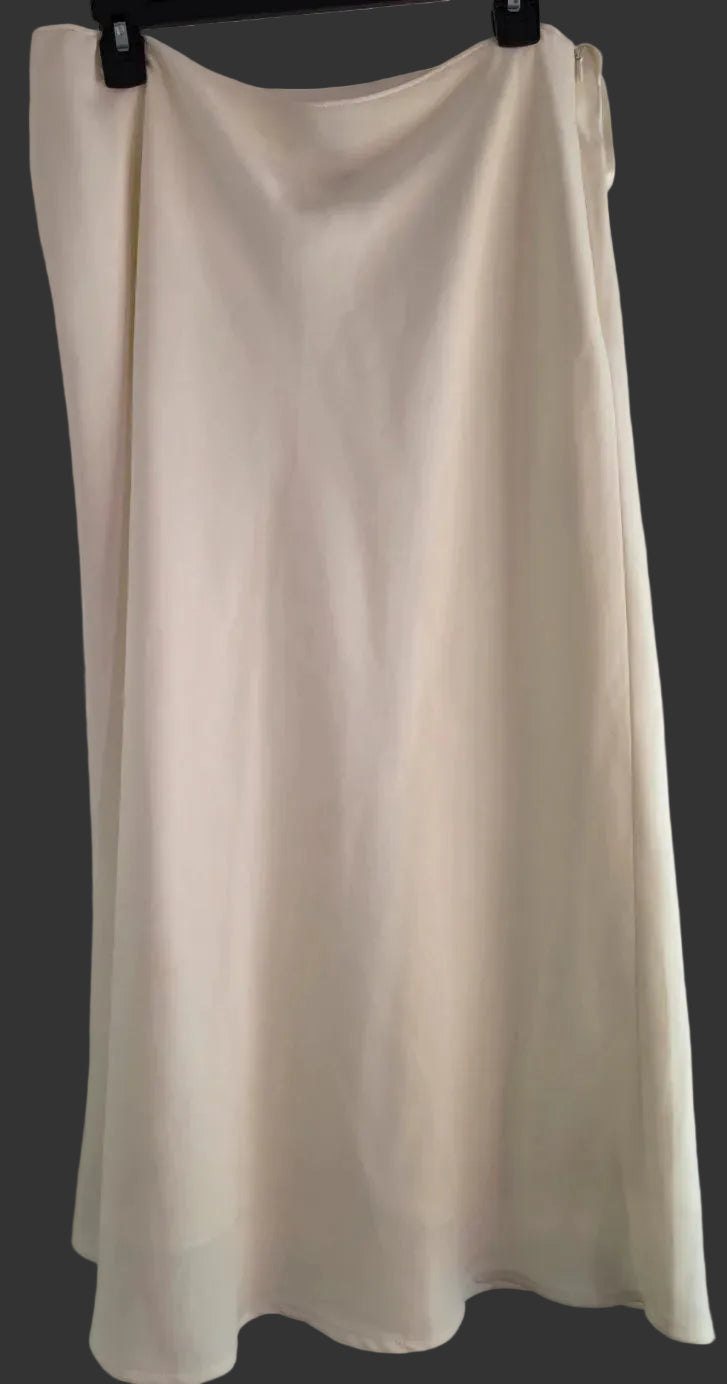 Worthington ivory/cream formal maxi skirt