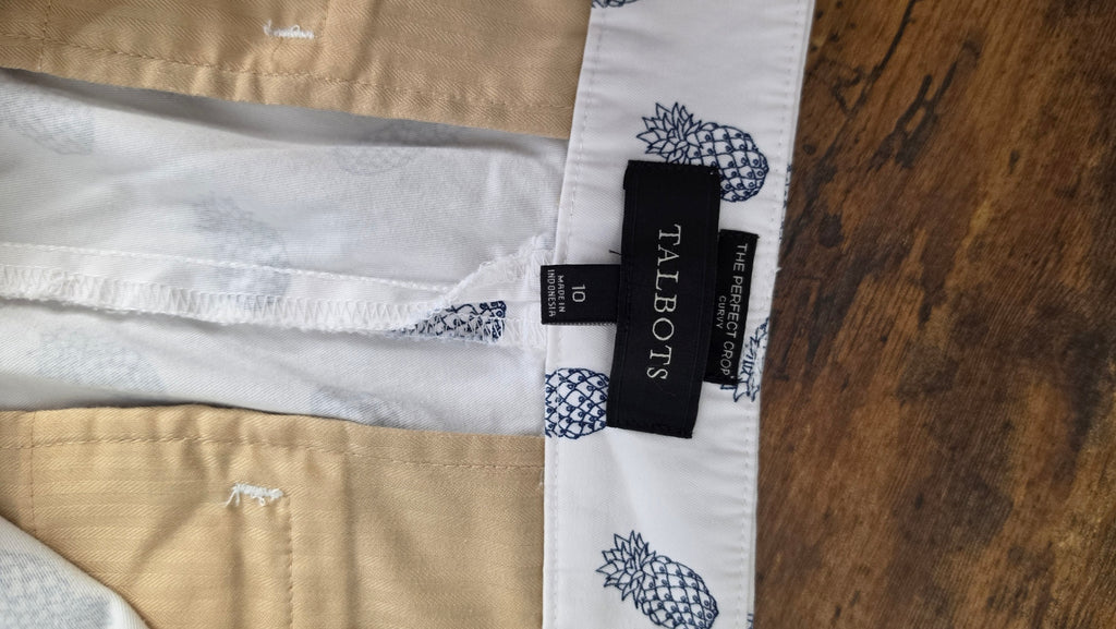 Talbots The Perfect Crop Curvy Pants Size 10 White Navy Pineapple Print Chino