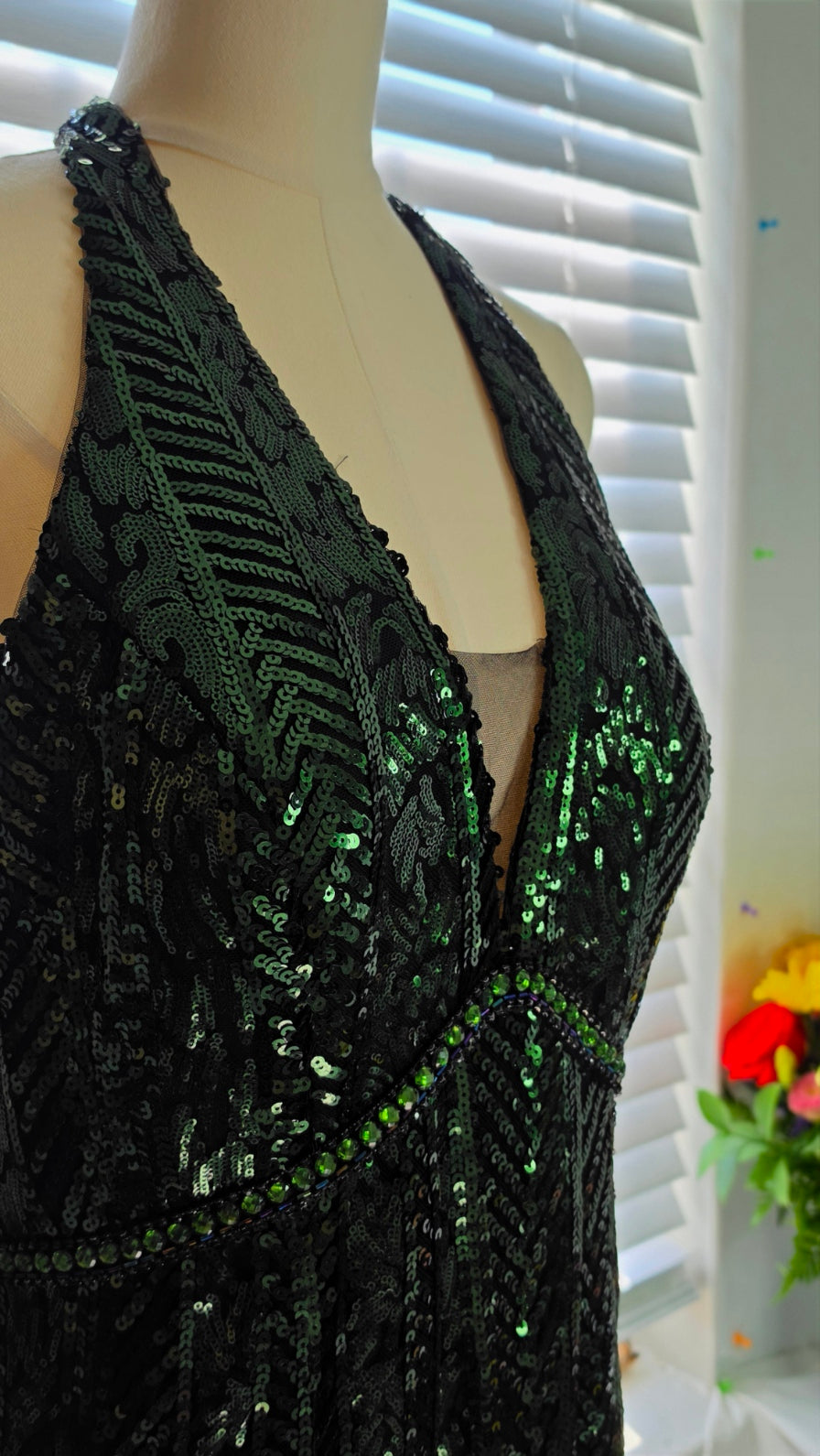 Faviana Green Black Sequin Beaded Halter Formal Gown Evening Prom Dress