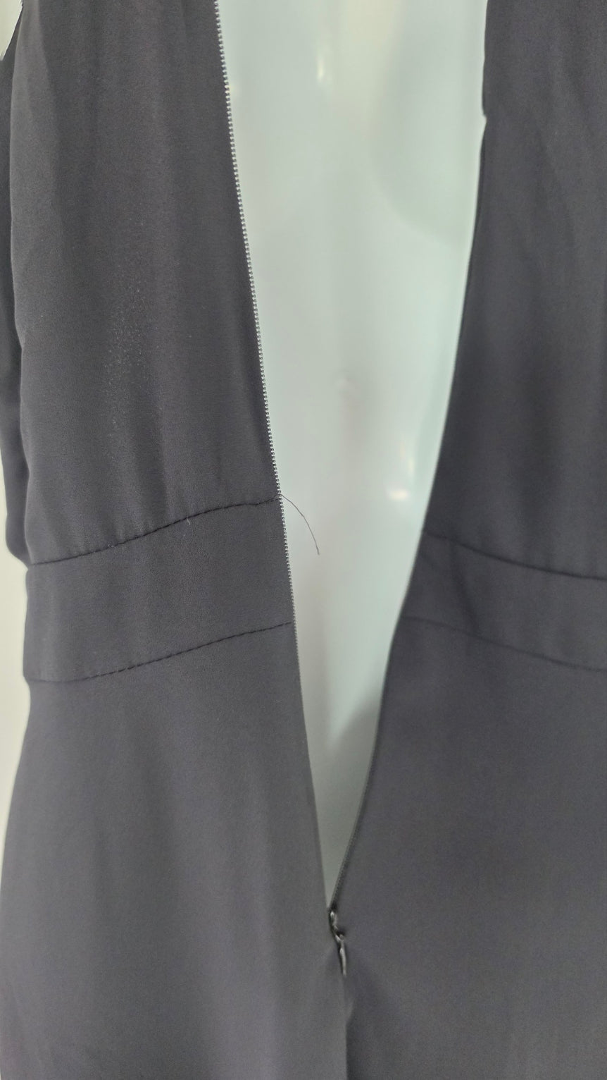 Express Women’s Size 10 Black Halter Dress Keyhole Open Back Fit & Flare
