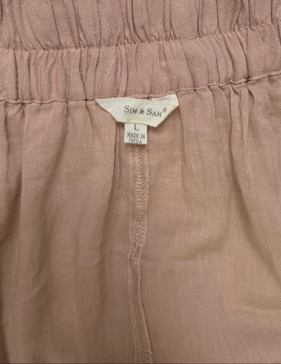 SIM & SAM Dusty Rose Elastic Waist Mini Skirt