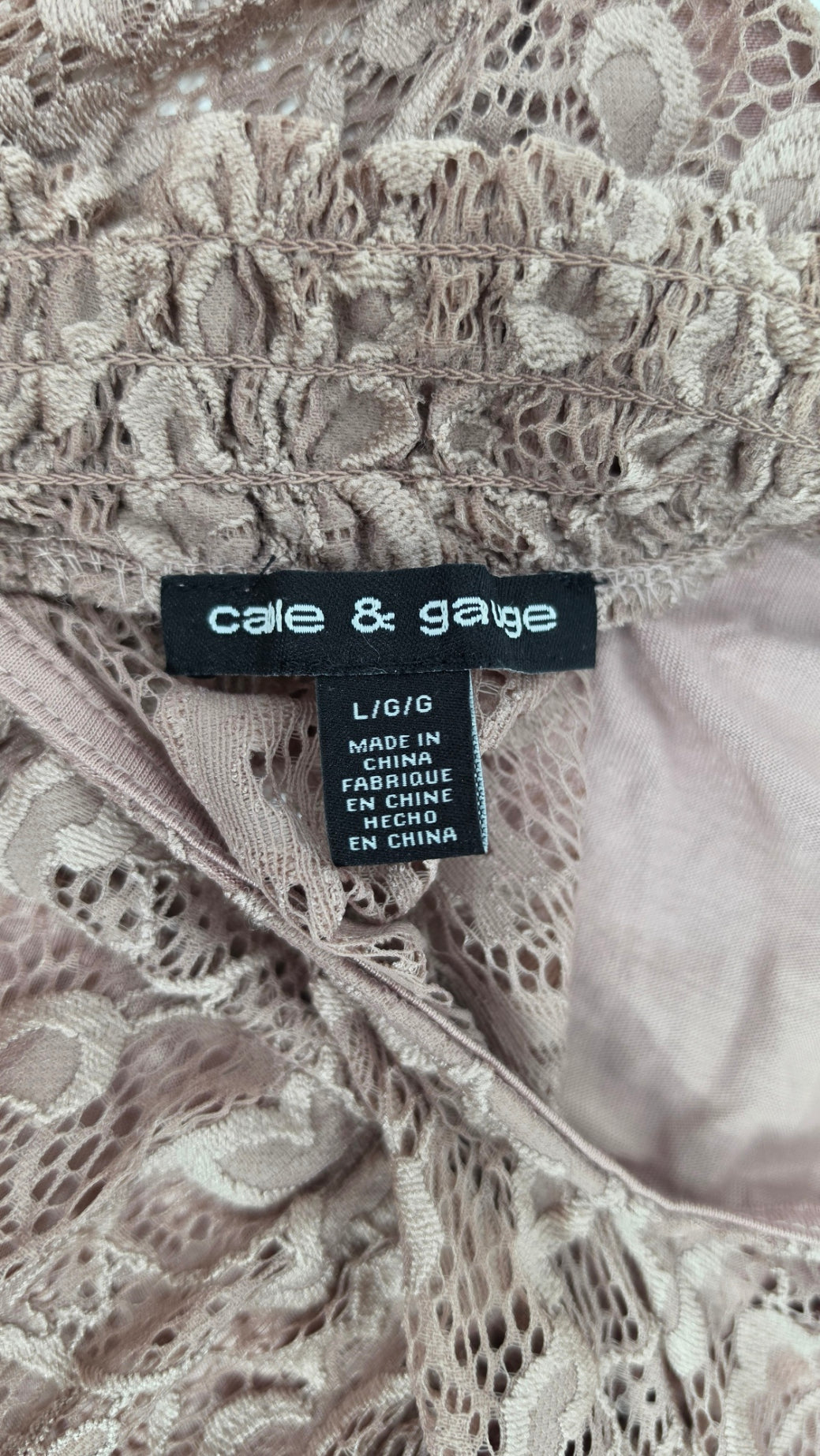 Cale & Gage Mauve Floral Lace Long Sleeve Blouse