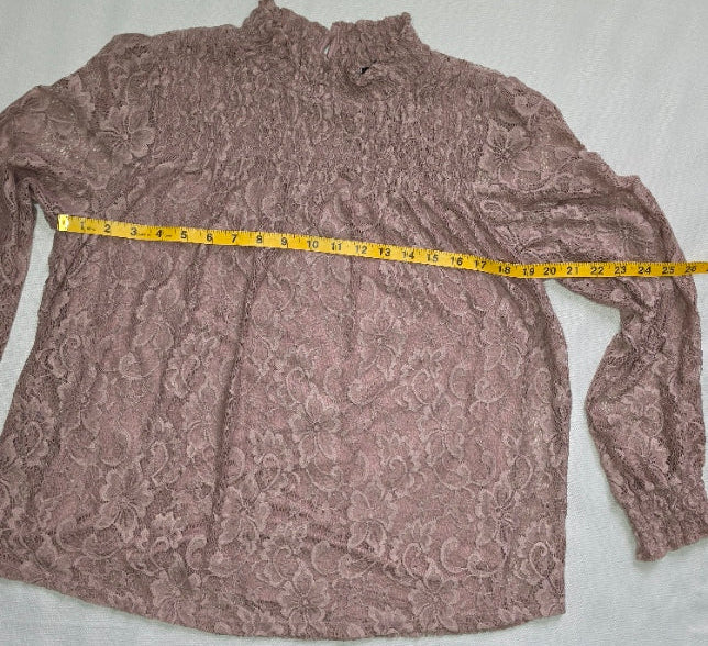 Cale & Gage Mauve Floral Lace Long Sleeve Blouse