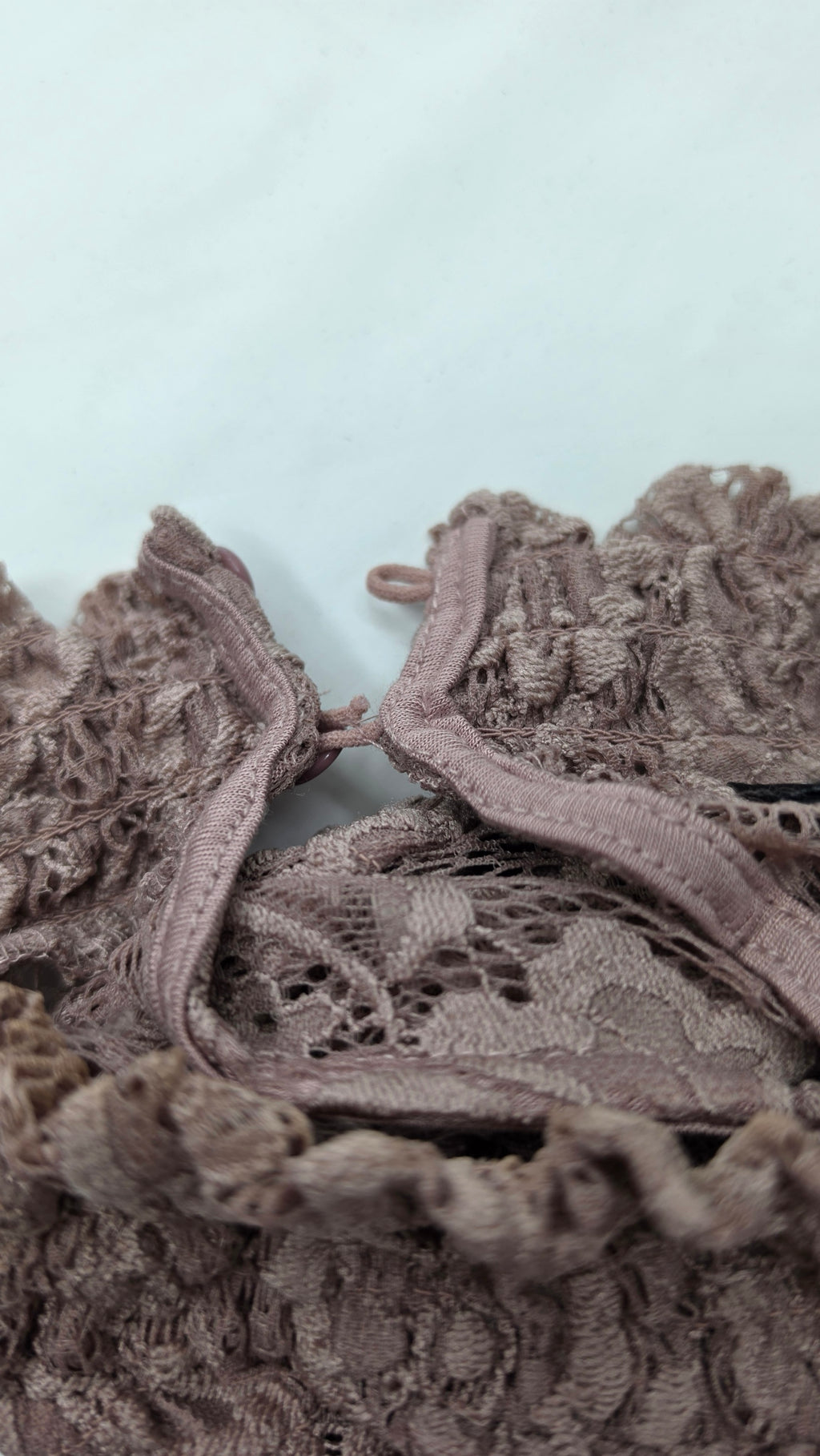 Cale & Gage Mauve Floral Lace Long Sleeve Blouse
