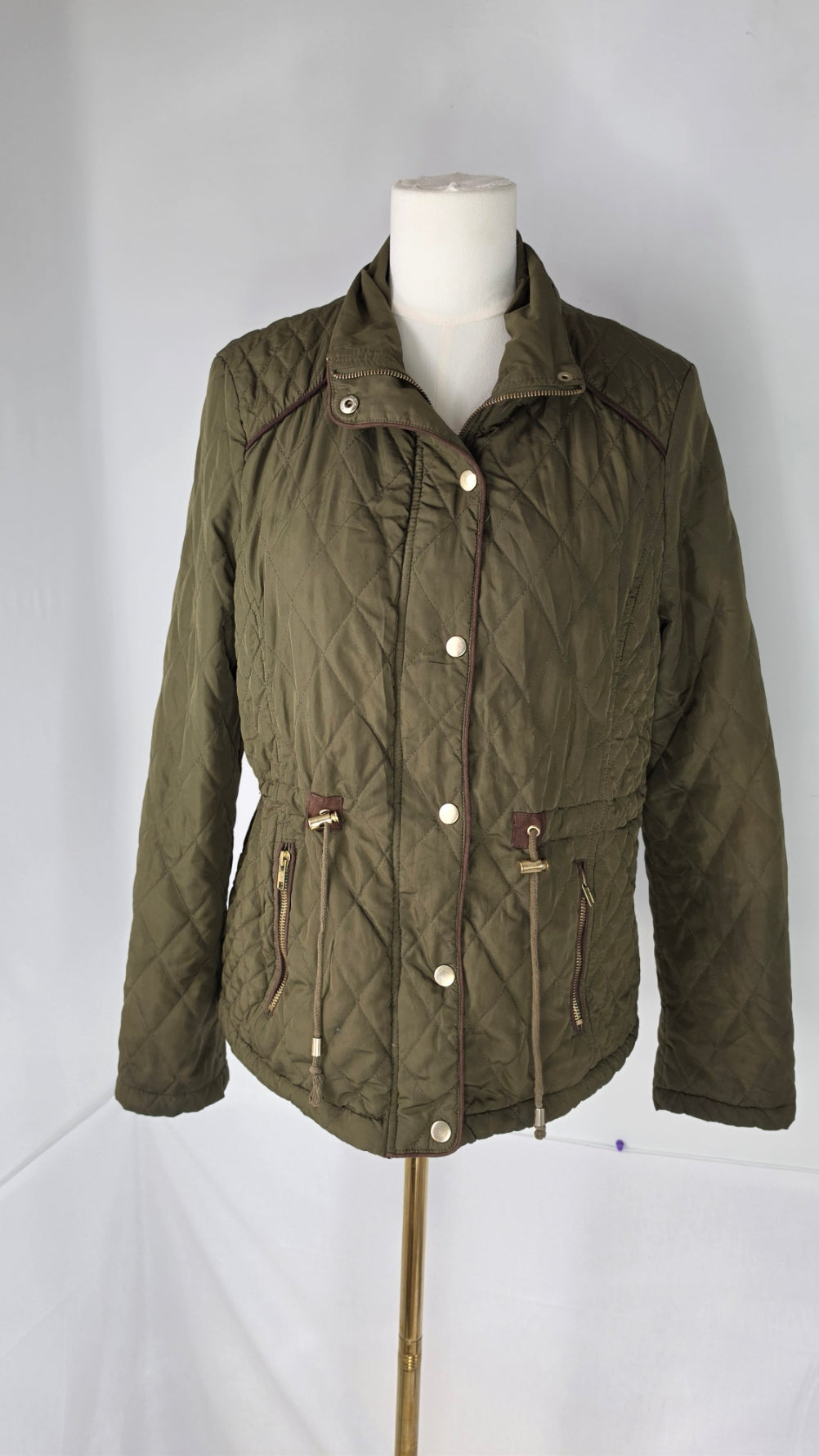 Love Tree Olive Green Quilted Jacket Medium Snap Button Zip Front Pockets Fleece Lined