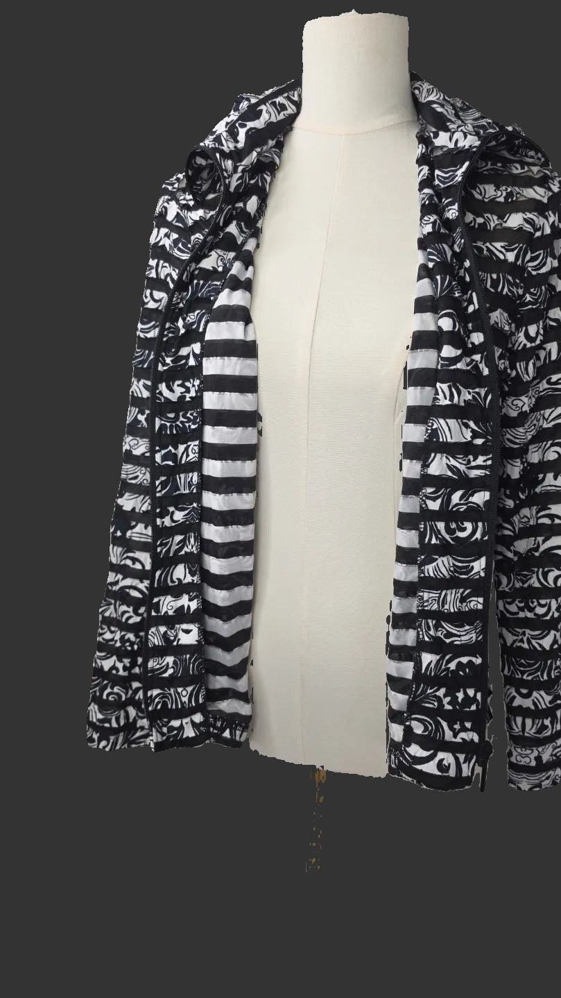 Draper’s & Damon’s Petite Medium Black White Ruffle Mesh Jacket Full Zip
