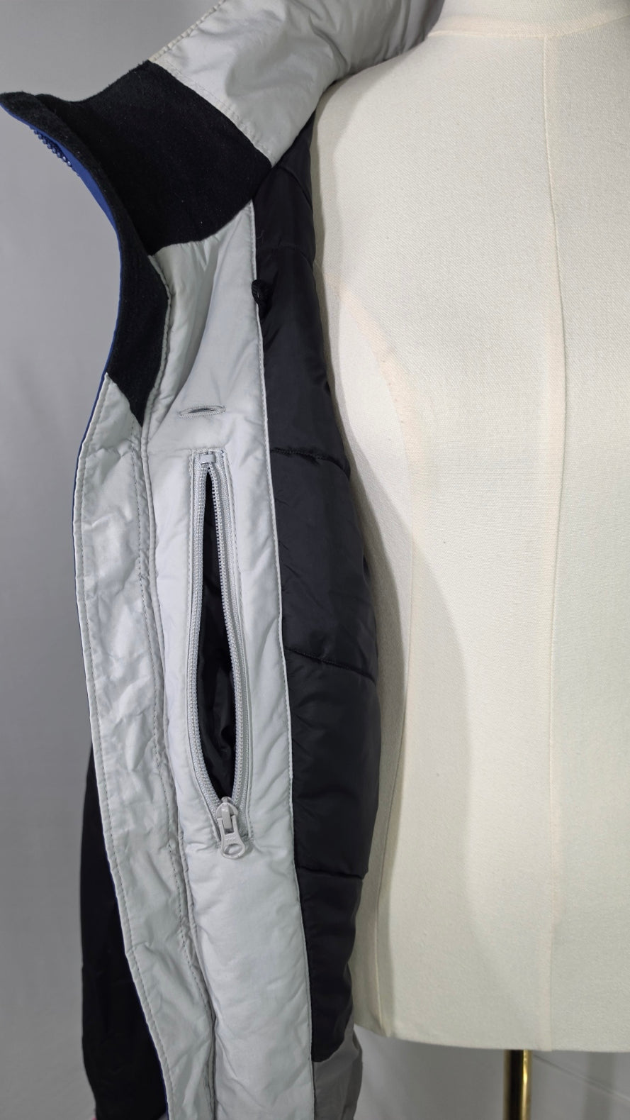Columbia Men's Blue Black White Insulated Winter Jacket – Medium