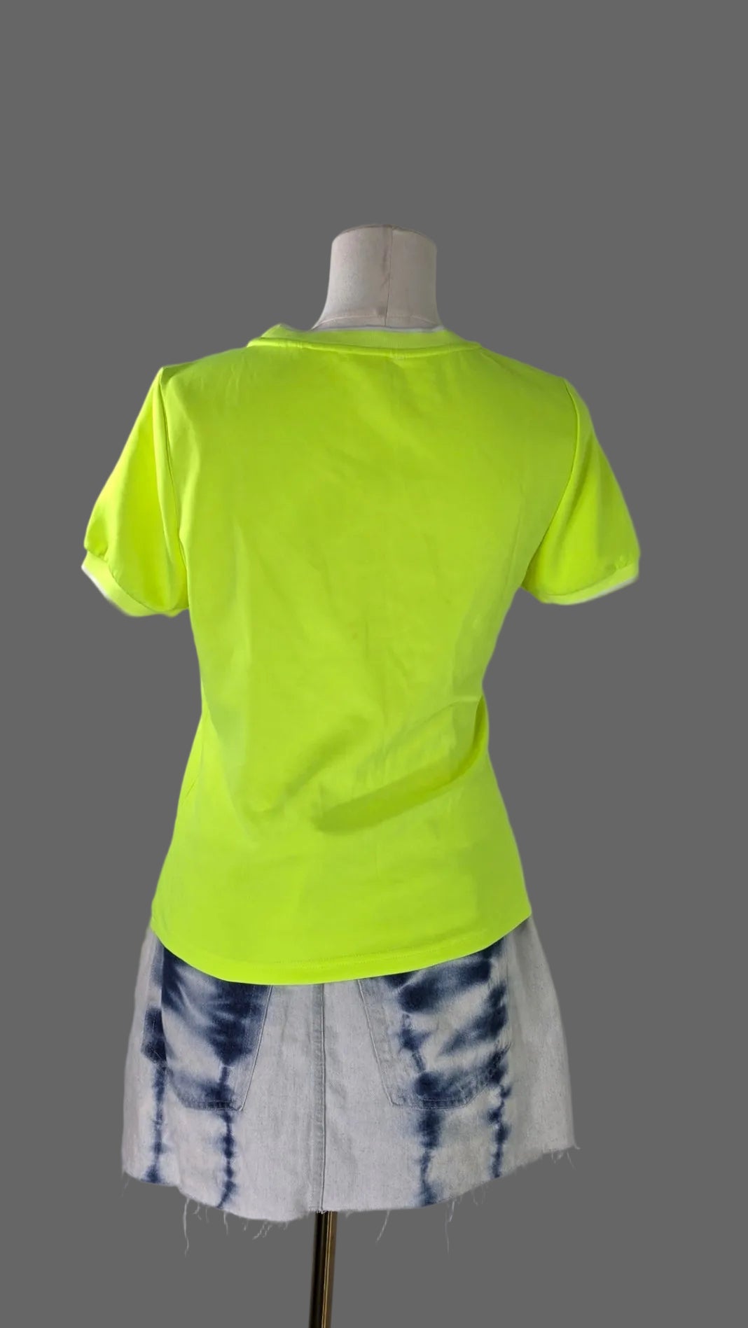 Shane Justin Runway Neon Yellow GOAT Graphic Puff Sleeve Top XL