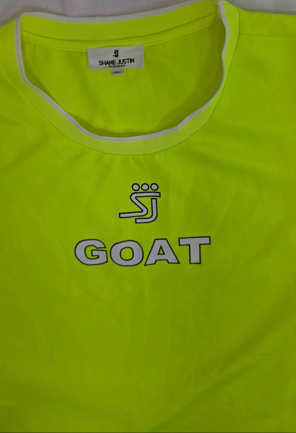 Shane Justin Runway Neon Yellow GOAT Graphic Puff Sleeve Top XL