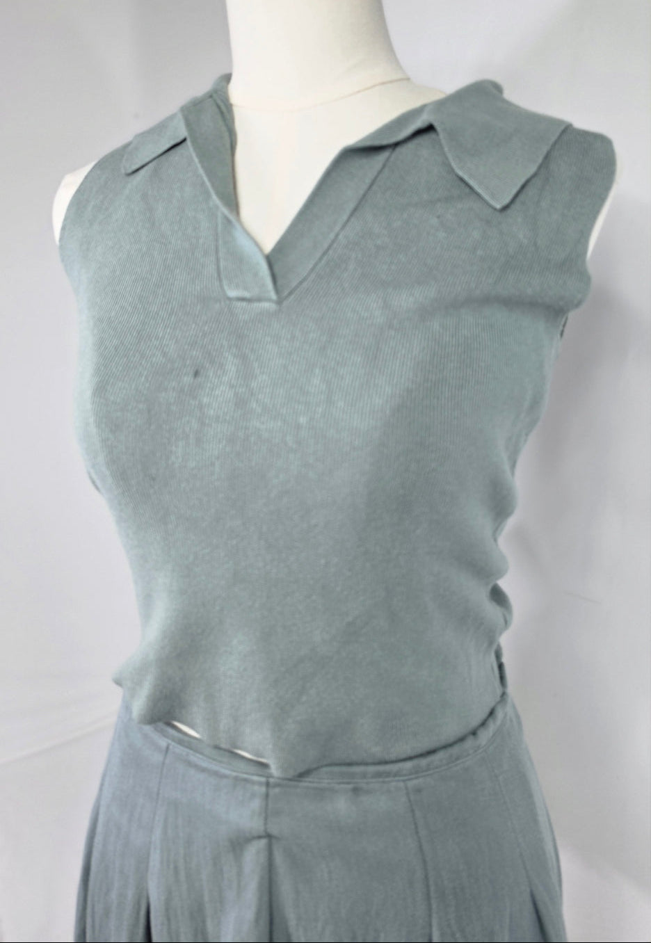 A New Day Gray Green Sleeveless Polo Top & Pleated Skirt Set M / Size 6