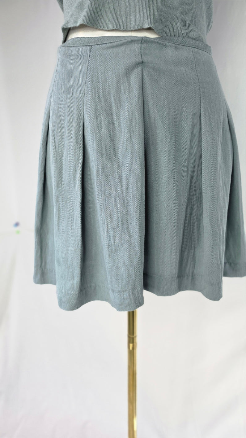A New Day Gray Green Sleeveless Polo Top & Pleated Skirt Set M / Size 6