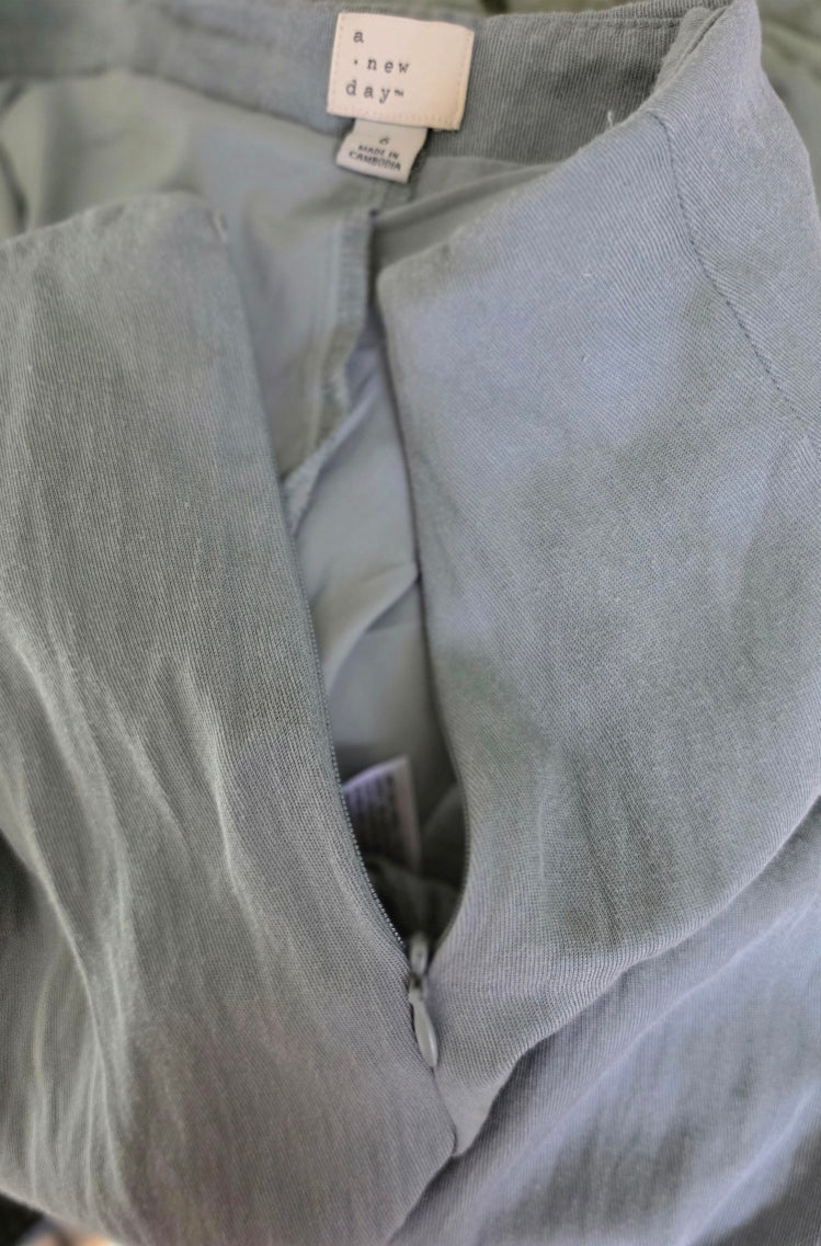 A New Day Gray Green Sleeveless Polo Top & Pleated Skirt Set M / Size 6
