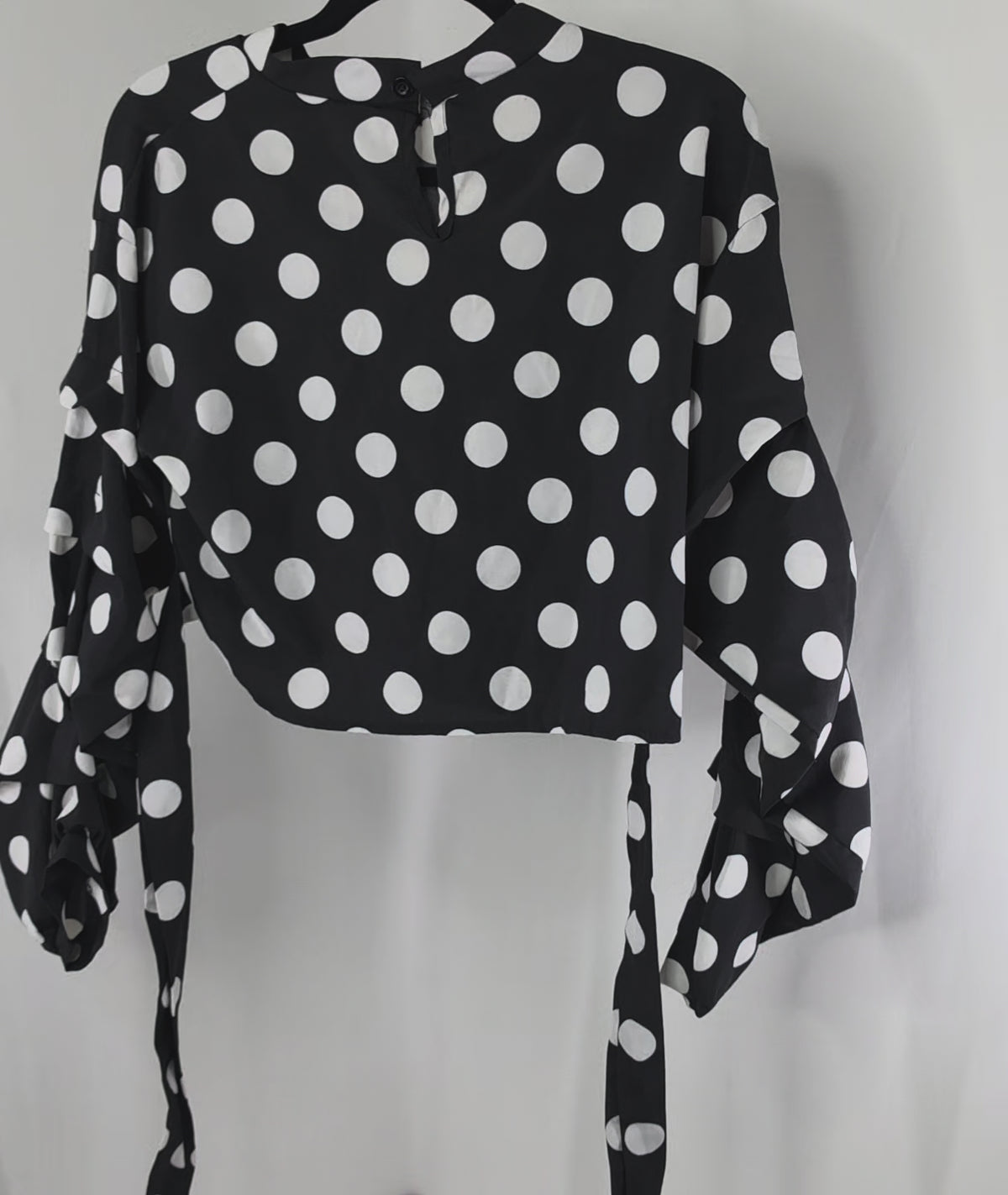 Black & White Polka Dot Ruffle-Sleeve Crop Top